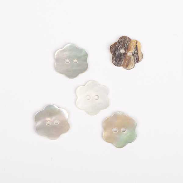 copy of DROPS Buttons - Shank (silver) no. 529