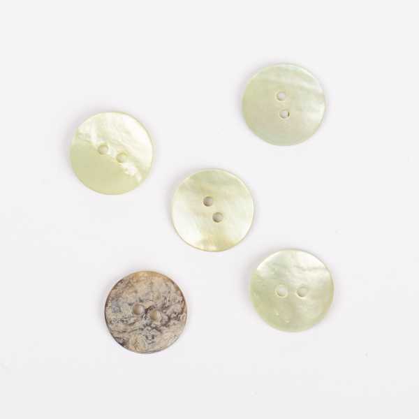 copy of DROPS Buttons - Shank (silver) no. 529