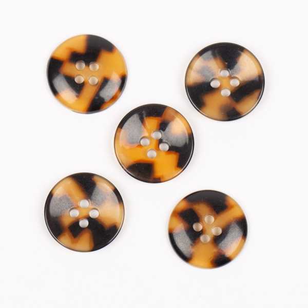 copy of DROPS Buttons - Duffle no. 520
